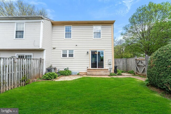 Building Photo - 17429 Gallagher Way