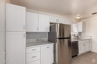 Building Photo - 1407 E El Camino Dr