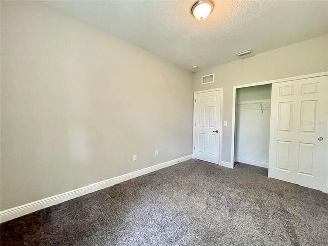 Building Photo - 2820 Grand Kemerton Pl