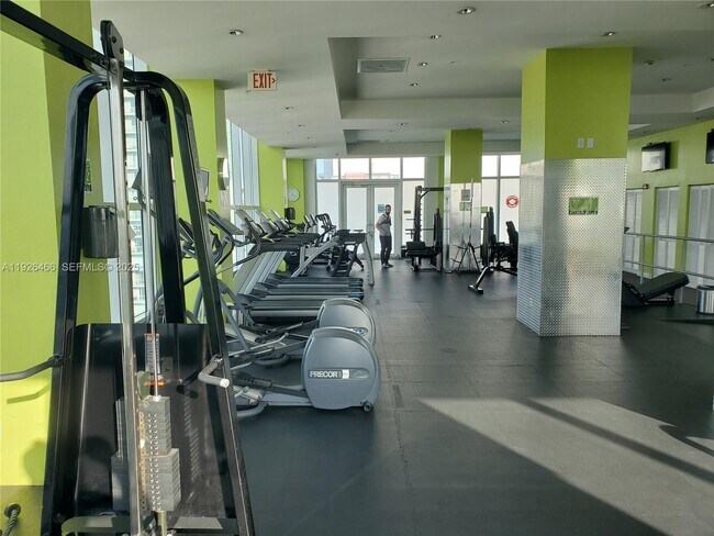 Building Photo - 133 NE 2nd Ave