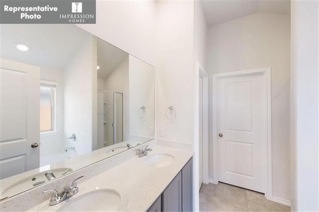 Building Photo - 634 Presidio St