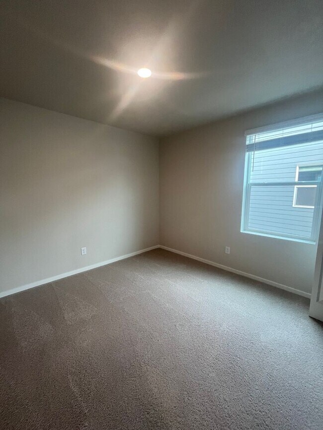 Building Photo - Brand New Home! 4- Bedroom 2 1/2- Bathroom