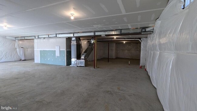 Building Photo - 11 Edinburgh Ct