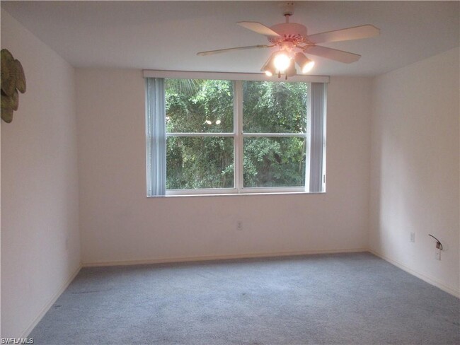 Building Photo - 290 Naples Cove Dr