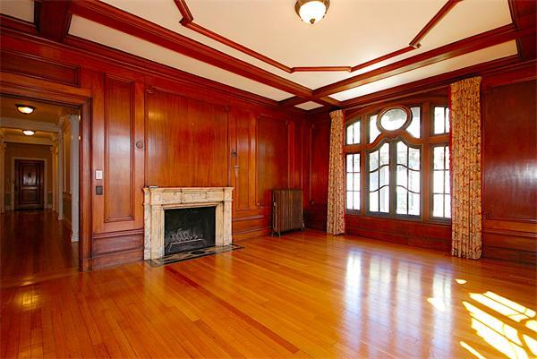 Building Photo - 1515 Beacon St