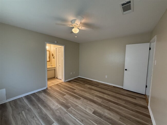 Building Photo - Recently updated in 2026 - Lovely 3 bedroom 2 bath home for lease in south Bossier City LA 71112