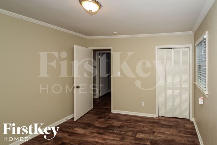Building Photo - 1416 Brewster Cir