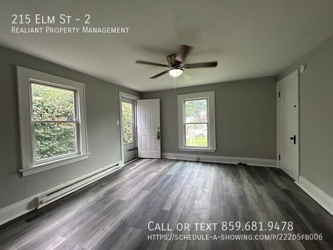 Building Photo - 215 Elm St