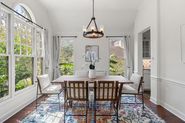 Building Photo - 2106 Rue De St Germaine