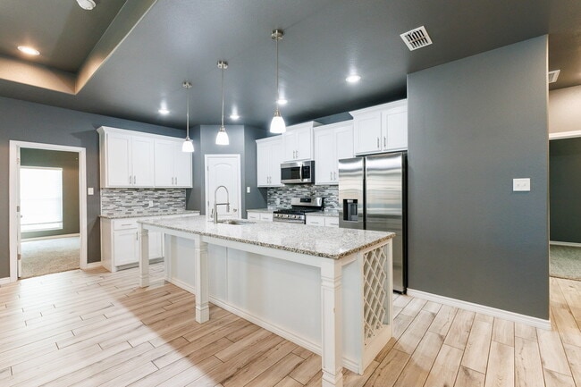Building Photo - Beautiful home with a Media Room!