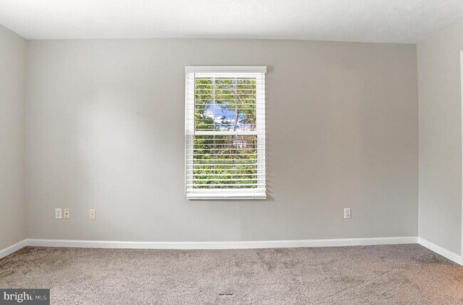 Building Photo - 127 Brookland Terrace