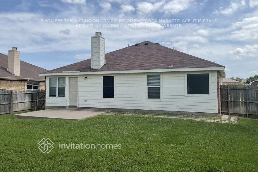 Building Photo - 920 McKavett Dr