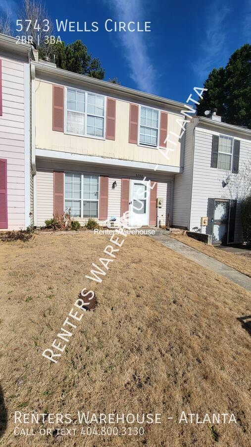 Building Photo - Charming 2-Bedroom, 2.5-Bathroom Townhome ...