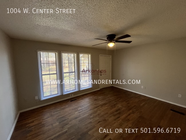 Building Photo - 1004 W Center St