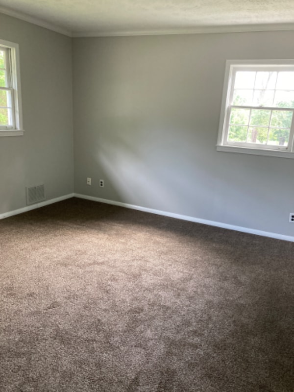 Building Photo - 127 Huff Dr