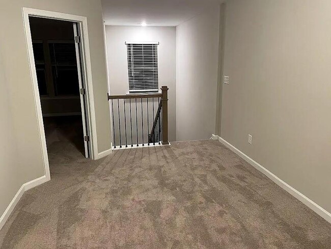 Building Photo - 1366 Elderwood Way