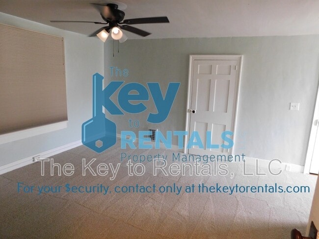 Building Photo - 321 N Main St