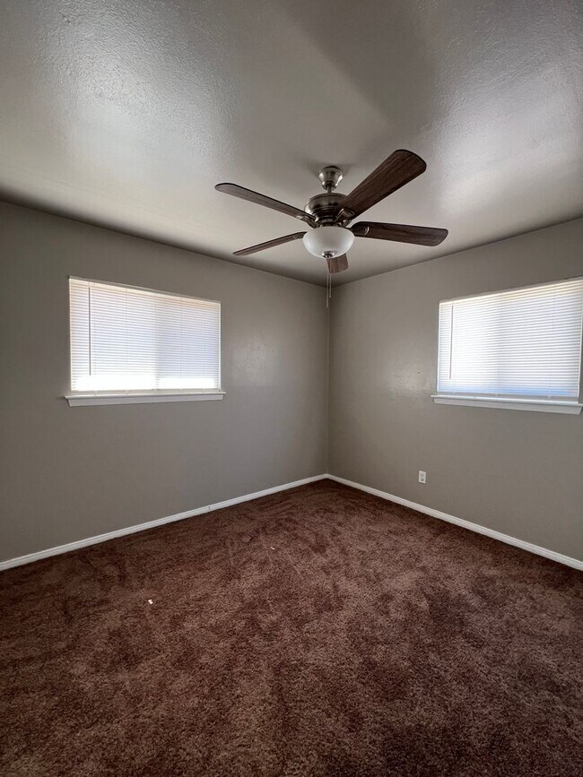 Building Photo - Beautifully Remodeled Home
