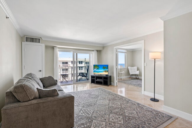 Building Photo - 3301 S Ocean Blvd