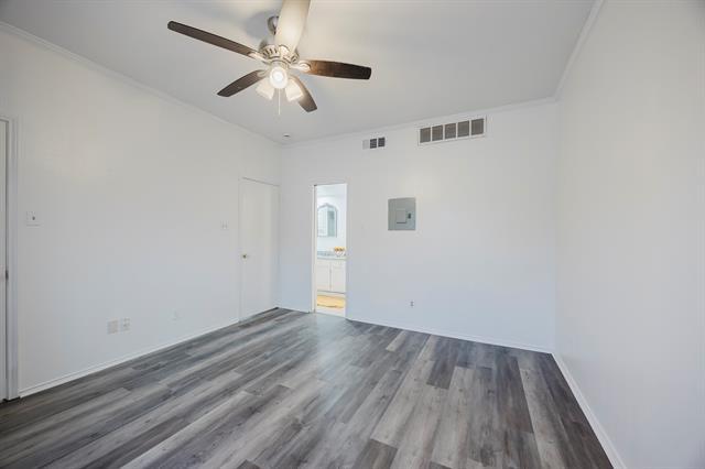 Building Photo - 412 Pebble Way