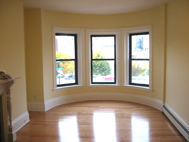 Building Photo - 1084 Boylston St