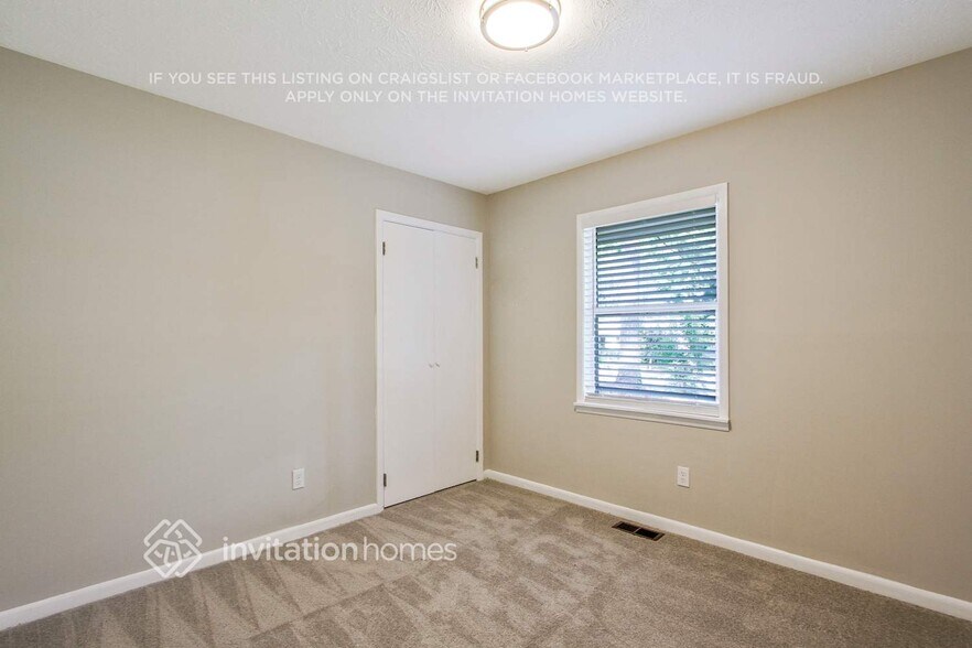 Building Photo - 4560 Birch Ridge Trail