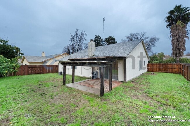 Building Photo - 4540 Armadale Way