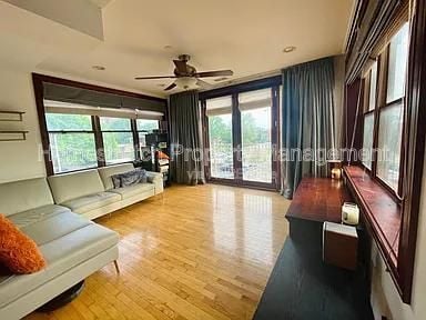 Building Photo - 4540 Lindell Blvd