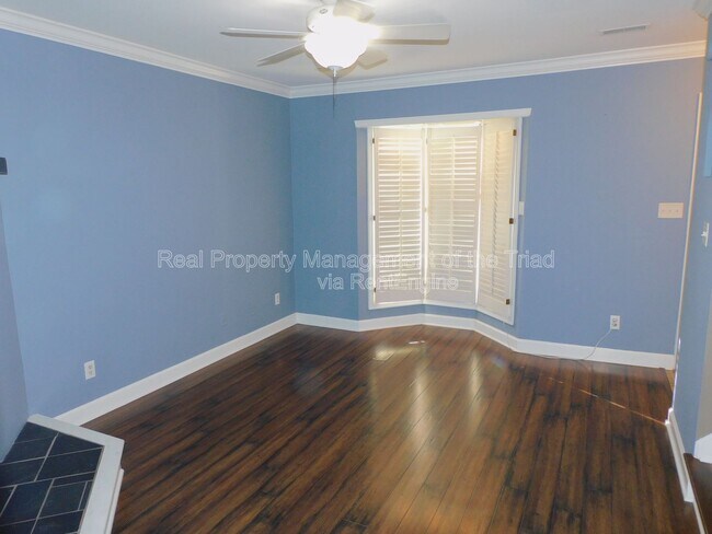 Building Photo - 620 Walker Ave