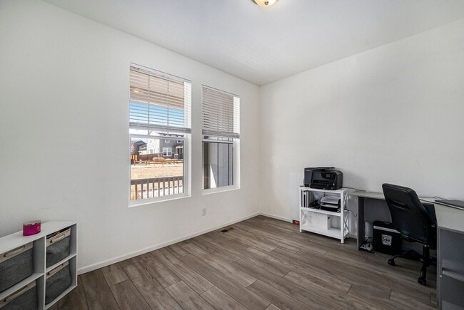 Building Photo - Modern Paired Home in the highly sought after Baseline neighborhood of Broomfield, CO! This beaut...