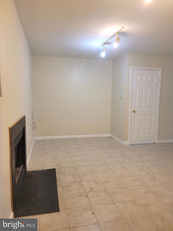 Building Photo - 7238 S Ora Ct