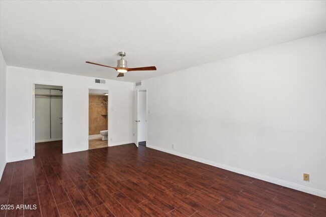 Building Photo - 7940 E Camelback Rd
