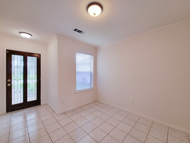 Building Photo - 11810 Rolling Stream Dr