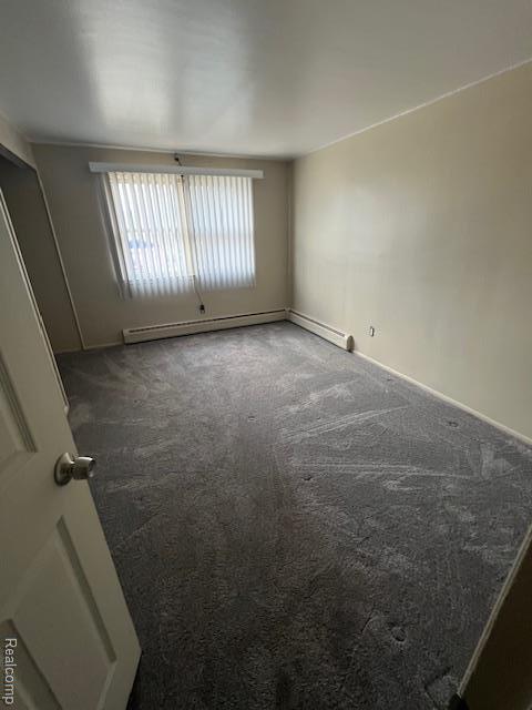 Building Photo - 9118 Riverdale Ave