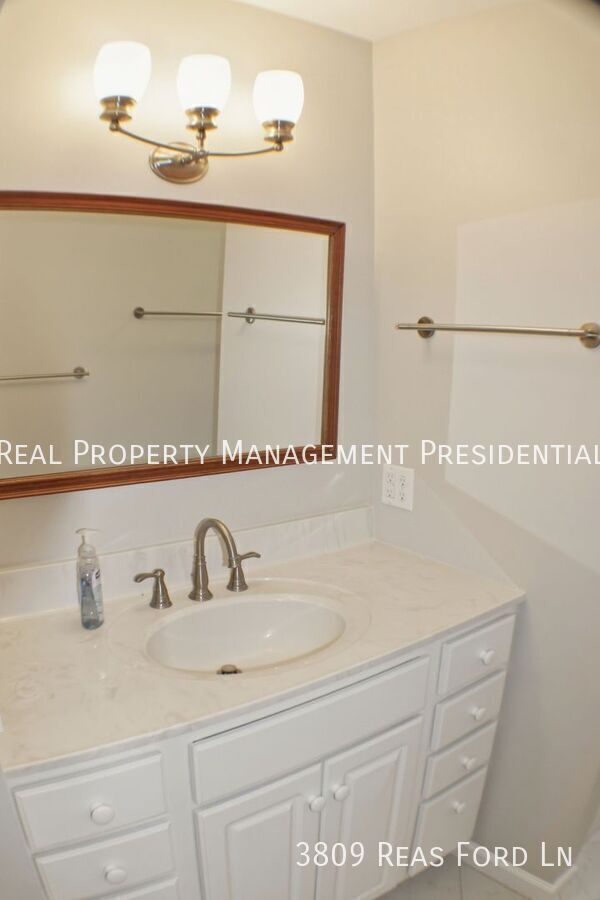 Building Photo - 3809 Reas Ford Ln