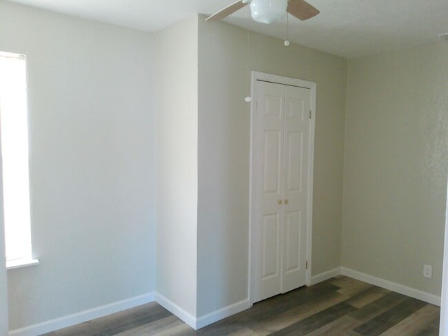 Building Photo - 1509 Marine Dr