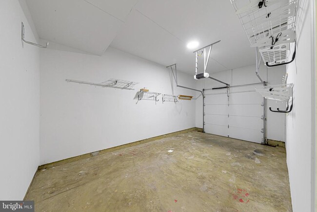 Building Photo - 2032 S Langley St