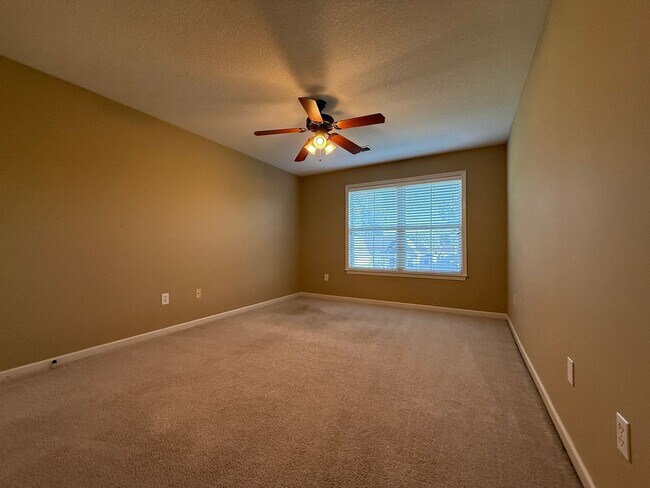 Building Photo - BEAUTIFUL SPACIOUS HOME IN BARTLETT