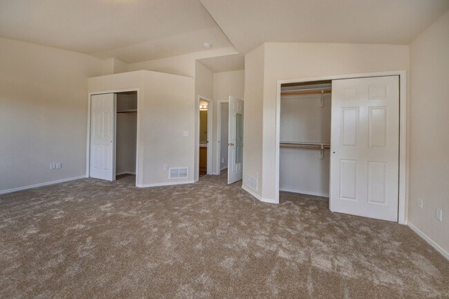 Building Photo - Low-Maintenance Living in Colorado Springs