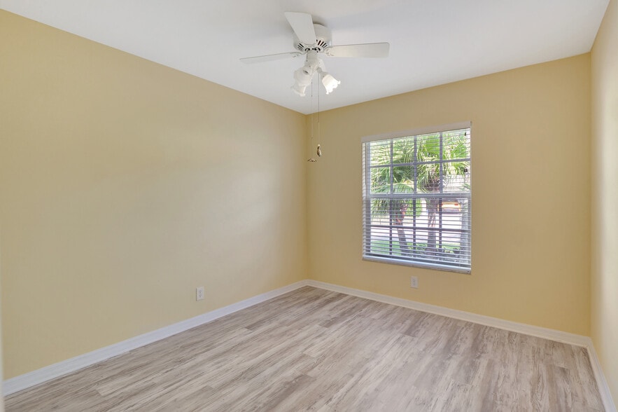 Building Photo - 22076 Seashore Cir