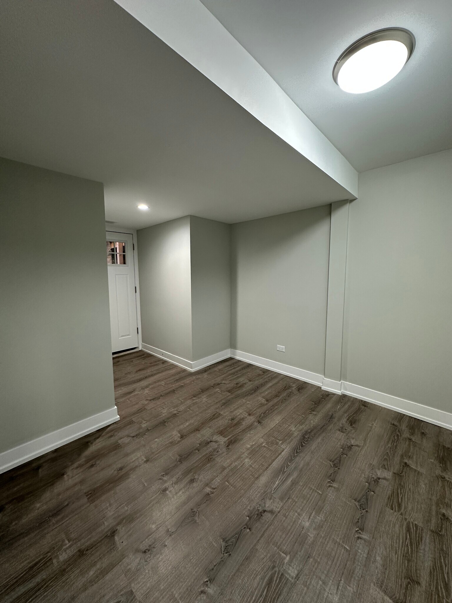 Building Photo - 918 Crain St