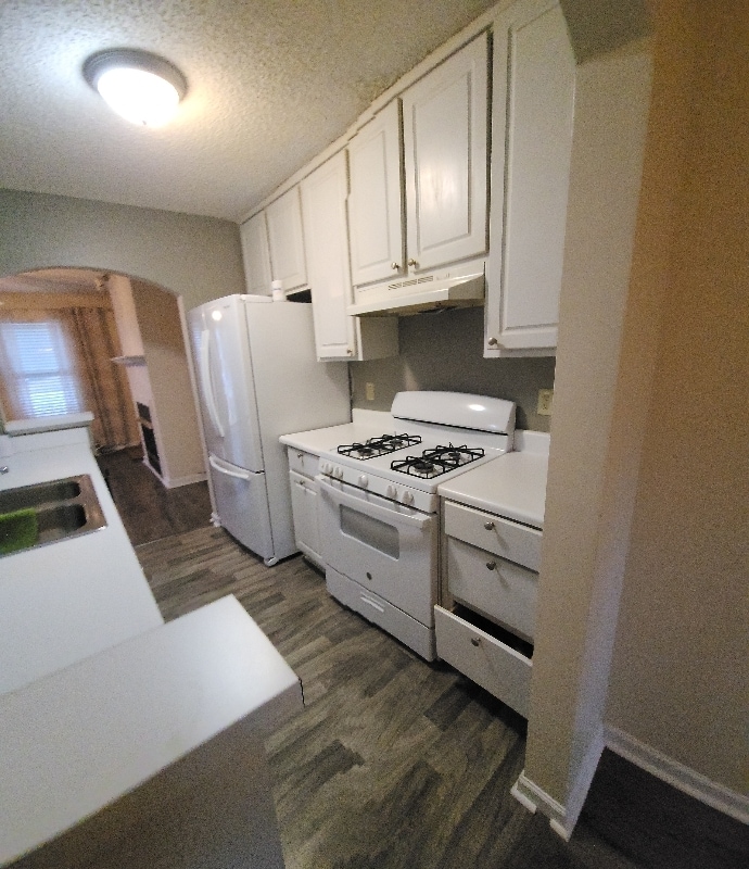 Building Photo - 200 Glynn Addy Dr