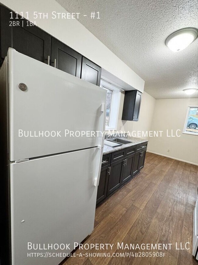 Building Photo - 1111 5th St