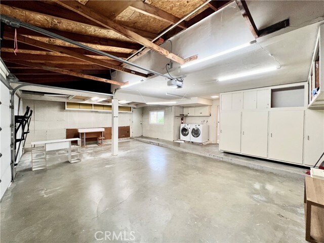 Building Photo - 27844 Longhill Dr