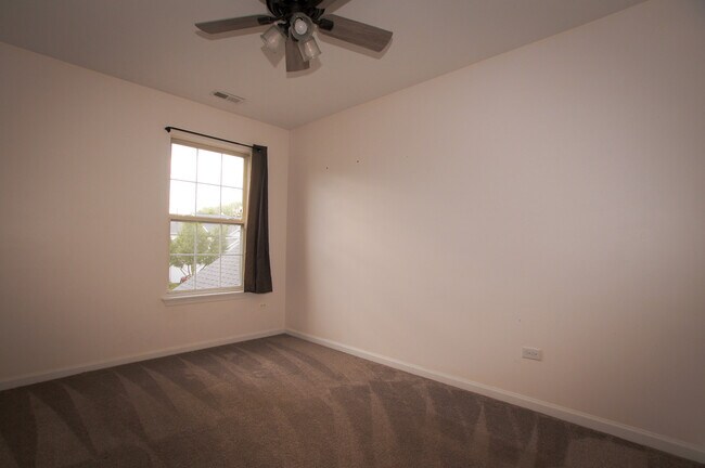 Building Photo - 1415 Wesley Ct
