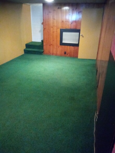 Half Finished Basement - 207 Sunflower Ave