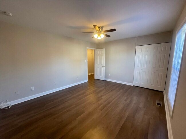 Building Photo - 134 Hickok Cir