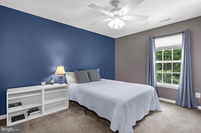 Building Photo - 4749 Thistle Hill Dr