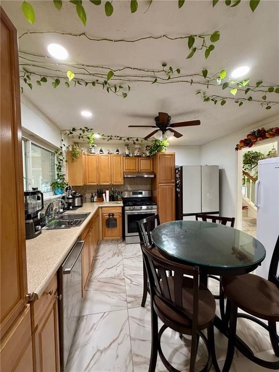 Building Photo - 1795 San Andra Dr