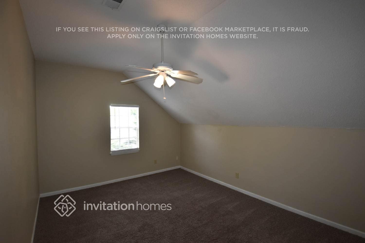 Building Photo - 395 Oakdale Cir